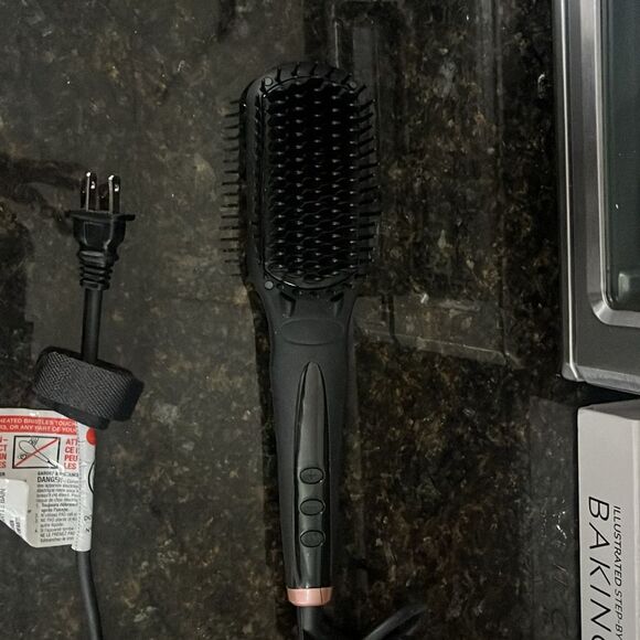 Amika Polished Perfection Straightening Brush - Picture 3 of 4